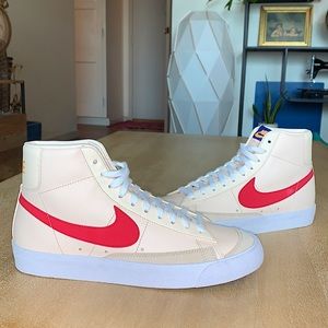 Nike Blazer Mid ‘77 Vintage - M’s size 9 - leather offwhite/red